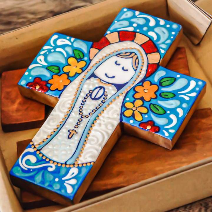 Our Lady of Fatima - Pintadas Spanish Crucifix (Hand Painted on Solid ...