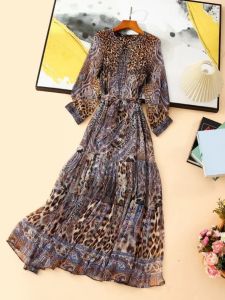 XMO | Đầm Lụa V-Neck In Báo Bó eo Phong Cách Bohemian Cho Kỳ Nghỉ Biển