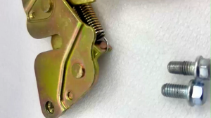 SEAT LOCK CATCH BEAT SEAT CATCH ASSY BEAT K81 FREE SCREW BOLT SET HONDA VIETNAM