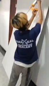 JR No More Nails 300ml High Bond Nail Free Glue Grab Adhesive for Hard Thick Wallpaper