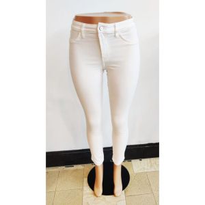 [Cats eye] ladies jeans 👖 skinny good quality ready stock size 26 to 38