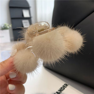 Large Size Fake Otter Fur Hair Clips Autumn Winter Plush Shark Clamp Womens Headwear Fashionable Hair Accessories Hairpins