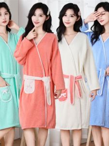 Wearable Bath Towel Breathable Casual Home Clothes Cute Bath Robe for Women Soft Absorbent Cotton Polyester Blend Home Use