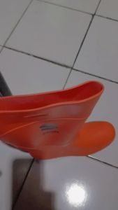 STRAUSS Sepatu Boot Tinggi Orange Boots Karet Lokal Lentur Anti Air & Slip Kebersihan Proyek