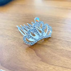 Hokkaido - Lược cài tóc hình vương miệng đính đá lấp lánh phong cách Hàn Quốc cho bé gái