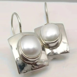 Huitan Vintage Boho Hammered Brass Square Earrings with Imitation Pearl Dangle Drop Earrings for Women Daily Wear Retro Jewelry