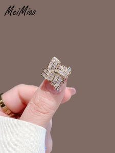 Exquisite Sparkling Geometric Zirconia Brooch Pin High End Womens Shirt Collar Small Niche Safety Pin Anti-Light Exposure Flower