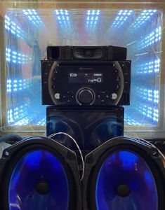 Máy phát nhạc Pioneer DEH-8428zt. đầy đủ tính năng Bluetooth/aux/usb/cd . giành lắp chung cho tất các xe.