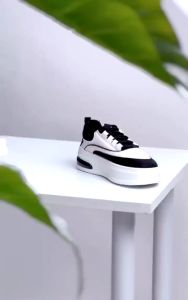 Sepatu Sneakers Hitam Putih Sepatu Sneakers Wanita Kasual Fashion Korea Shoes Sepatu JENO