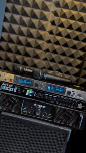 Mic Wireless DBVoice VRS 500 Original Anti Feedback 2 Mic Handheld