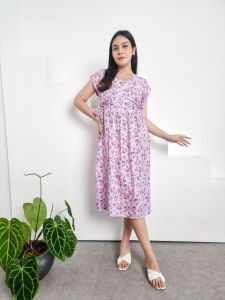 Daster Viral & Nyaman: Tips Memilih Daster Busui Kekinian\\n\\n Apa Itu Daster Viral?\\n\\nDaster viral adalah pakaian rumah atau homedress yang sedang tren di kalangan ibu hamil dan busui. Daster ini biasanya memiliki desain unik, nyaman dipakai, dan harganya terjangkau. Daster viral ini menjadi pilihan favorit karena memberikan kenyamanan sekaligus gaya.\\n\\n Mengapa Daster Viral Menjadi Tren?\\n\\nDaster viral menjadi tren karena beberapa alasan berikut:\\n\\n- Desain unik dan menarik\\n- Bahan yang nyaman dipakai\\n- Harga yang terjangkau\\n- Fungsi ganda sebagai pakaian rumah dan pakaian santai\\n\\n Bagaimana Memilih Daster Viral yang Nyaman?\\n\\nBerikut adalah tips memilih daster viral yang nyaman:\\n\\n- Pilih bahan yang lembut dan nyaman di kulit\\n- Pilih ukuran yang pas dan tidak terlalu ketat\\n- Pilih warna dan pola yang sesuai dengan selera Anda\\n- Cek ulasan pelanggan sebelum membeli\\n\\n Daster Busui Kekinian: Pilihan Terbaik untuk Ibu Hamil\\n\\nDaster busui kekinian adalah pilihan terbaik bagi ibu hamil yang mencari kenyamanan dan gaya. Berikut adalah beberapa tips memilih daster busui kekinian:\\n\\n- Pilih daster yang mudah dipakai dan dilepas\\n- Pilih daster dengan desain yang modis dan tidak terlalu norak\\n- Pilih daster dengan ukuran yang pas dan tidak terlalu ketat\\n\\n Daster Murah untuk Ibu Hamil: Tips dan Trik\\n\\nBerikut adalah tips memilih daster murah untuk ibu hamil:\\n\\n- Cek harga dan diskon sebelum membeli\\n- Bandingkan harga dengan merek lainnya\\n- Pilih daster dengan bahan yang berkualitas meskipun harganya murah\\n\\n Dress Kimono untuk Rumah: Alternatif Stylish untuk Daster Busui\\n\\nDress kimono adalah alternatif stylish untuk daster busui yang memberikan kenyamanan sekaligus gaya. Berikut adalah beberapa tips memilih dress kimono untuk rumah:\\n\\n- Pilih dress kimono dengan bahan yang lembut dan nyaman di kulit\\n- Pilih dress kimono dengan desain yang modis dan tidak terlalu norak\\n- Pilih dress kimono dengan ukuran yang pas dan tidak terlalu ketat\\n\\n Daster Anasya Craspedia: Desain Unik dan Nyaman\\n\\nDaster Anasya Craspedia adalah pilihan terbaik bagi ibu hamil yang mencari kenyamanan sekaligus gaya. Berikut adalah beberapa tips memilih daster Anasya Craspedia:\\n\\n- Pilih daster dengan desain unik dan menarik\\n- Pilih daster dengan bahan yang berkualitas dan nyaman dipakai\\n- Pilih daster dengan ukuran yang pas dan tidak terlalu ketat\\n\\n Bagaimana Mencari Daster Anasya Craspedia yang Tepat?\\n\\nBerikut adalah tips mencari daster Anasya Craspedia yang tepat:\\n\\n- Cek ulasan pelanggan sebelum membeli\\n- Bandingkan harga dengan merek lainnya\\n- Pilih daster dengan desain yang sesuai dengan selera Anda\\n\\n Tips Merawat Daster Anasya Craspedia Agar Awet\\n\\nBerikut adalah tips merawat daster Anasya Craspedia agar awet:\\n\\n- Jangan mencuci daster dengan mesin cuci\\n- Jangan menggunakan deterjen yang keras\\n- Jemur daster di tempat teduh dan tidak langsung terkena sinar matahari\n}