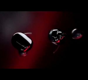 Earbuds Wireless Bluetooth 5.0 dengan Pemindai Ekstrim dan Layar Touch - Tahan Air dan Nirkabel