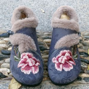 2024 Winter Traditional Beijing Cotton Shoes Womens Cotton Shoes Ethnic Style Thermal Mom Shoes Fleece-Lined Non-Slip Middle-Aged and Elderly Cotton Shoes Female