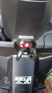 Gantungan Barang Motor Lipat Cakar 2 Cabang Buka Universal Nmax Aerox Lexi Vario Scoopy Beat Mio