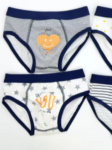 [🚚จัดส่งจากกรุงเทพฯ] ‌‌กางเกงในเด็กชาย 4 ตัว ผ้าฝ้ายนุ่ม ระบายอากาศดี สำหรับอายุ 1-14 ปี