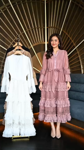 Cutie Minute อก  38”   40” 42“ เดรสผ้าซิลล์เกรดพรีเมี่ยม ดีเทล Mix& match กับผ้าลูกไม้ สวยลงตัวมากค่ะ มาพร้อมเชือกผูกรัดเอว