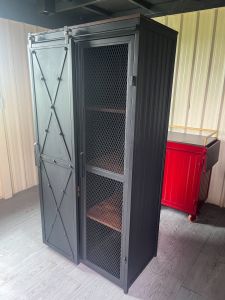 ตู้#ตู้ไม้#ตู้วางของ#ตู้เสื้อผ้า#เฟอร์นิเจอร์#ตู้ใส่เสื้อผ้า บานสไลด์สไตล์วินเทจขนาด ยาว 90สูง 180 ลึก 50 Cm