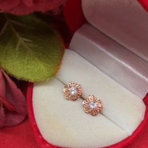 ต่างหููนากฝังพลอย คละแบบ ต่างหูผู้หญิง แบบปักก้าน ชุบนาก ใส่ในชีวิตประจำวันได้ ดีไซน์สวยหวาน ใช้ได้ทุกโอกาส งานแฟขั่น