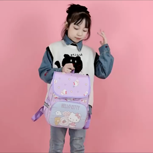 💗 ฮิตฮอตมาก เป้นักเรียน ขนาด 15 นิ้ว มีช่องซิป 2 ช่อง และช่องข้างใส่กระติกน้ำ เป้น้ำหนักเบา มีสายรัดด้านหลัง