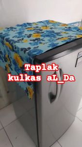 Taplak Kulkas Motif Monocrom: Perlengkapan Dapur yang Cantik