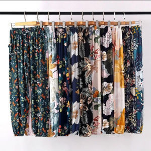 Summer 2025 Womens Cotton Silk Lantern Pants Cotton Rayon Mosquito-Resistant Beach Casual Loose Fit Polyester Fiber High Waist Nine-Piece Pants