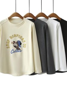 Áo Thun Dài Tay Cổ Tròn Dày Mùa Đông in Họa Tiết Hoạt Hình Cho Nữ Cỡ Lớn Áo Lót Hai Mặt Bằng Vải Nhung Thoải Mái