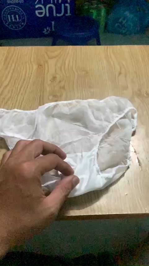 Quần Lót Giấy Happy Days Hồng sử dụng 1 lần 1 gói 5 chiếc (MSP: Đáy Cotton - 2lớp đáy)