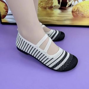 New Womens Soft Bottom Breathable Casual Shoes Mom Comfortable Striped Fly Knit Single Shoes Wear Resistant Non Slip Beijing Old Style Cloth Shoes
