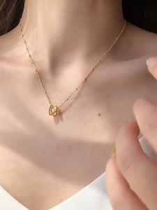 916 gold necklace Design a niche geometric ring necklace for women