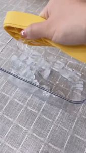 Hộp khay làm đá làm thạch rau câu có nắp ngăn mùi vệ sinh dễ dàng. - TT1099