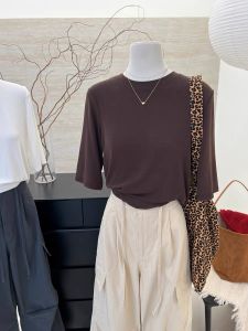 High-End Womens Top Base Shirt Short Sleeve Regular Fit round Neck T-Shirt Commute Style Summer Collection Fashionable Base Layer