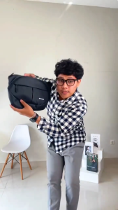 Tas Selempang Pria Slingbag Bahu Cowok Premium bahan waterproof Anti Air MR 786 Hitam