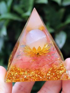 Cross-Border Hot Pink Crystal Ball Crystal Gravel Pyramid Home Resin Epoxy Handicraft Desktop Decoration