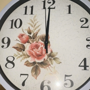 10 inch Aesthetic Rose Wall Clock Quartz Round Modern Design Home decor Room Kitchen Christmas Gift