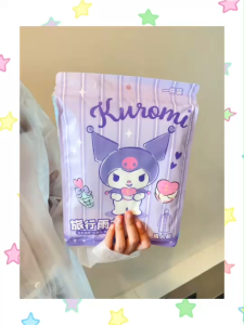 🌧 สิ่งที่ควรมีติดกระเป๋า เสื้อกันฝนไซส์ผู้ใหญ่ ขนาด free size วัสดุ PEVA พร้อมซิปล็อคพับเก็บและใช้ซ้ำได้ ขนาด 20.5×19 cm