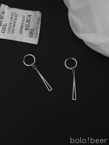 Bolo Fashion Style Simple Medium Cold Long Thin Angle Pendant Earrings Female Stud Earrings Non-Piercing Ear Clip Earrings Boys Fashion