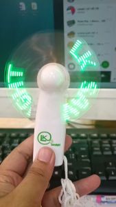พัดลมพกพา สุดคู่ มีไฟ LED สวยงาม พร้อมเปิดใช้ ในตัว คลายร้อนได้ดี