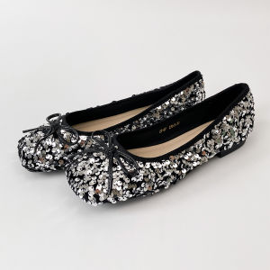 Summer 2024 Glitter Flat Head Square Womens Comfortable Soft Bottom Butterfly Knot Versatile Shoes Fashionable Slip-On Flats