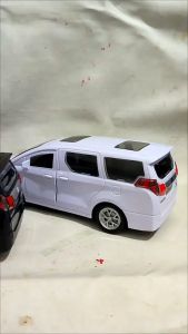 ID Mainan Mobil Luxury Car Lampu Musik Telolet DM01