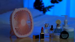 FAN พัดลมมินิ ชาร์จได้ แขวน/แนวตั้ง พัดลมโคมไฟ USB พัดลมแคมปิ้ง พกพาหมุนได้