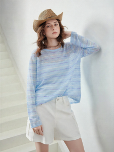 Toyouth | Trang Phục Knitwear Sọc Mới Cho Kỳ Nghỉ Biển