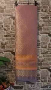 110.ผ้าไหมแกมฝ้าย ผ้าทอทั้งผืน ลายราชาภิเษก สีชมพู