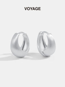 Geometric Minimalist Hoops Earrings Women Luxury Unique Design Circle Clicker High-End Feelings Metal Ear Jewelry Fashionable