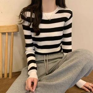 Korean Style Chic Stripes Long Sleeves Inner Wear Bottoming Shirt Womens Fall/Winter Slim Short Unique round Neck Chic Knitting Sweater