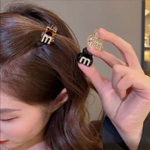 Korean 2/6pcs Rhinestone Bangs Side Hair Clip  Sweet Forehead Clip Shiny Headdress Hair Clip Grab Women Girls HairAccessories