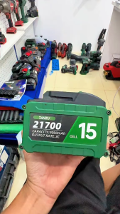 Batterie 21700 TANZU 3000mAh avec Indicateur de charge intégré pour perceuses batterie rechargeable Li-Ion vert