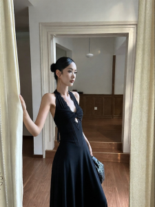 VENUIE | Resort Style V-Neck Strap Evening Dress