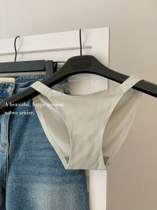 Low-Waist Seamless Womens Underwear Graphene Pure Cotton Crotch Simple Solid Color 2025 New Ladies Triangle Briefs