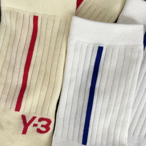 ถุงเท้ากีฬาคอตตอนสแปนเด็กซ์ลายทาง Y-3 Collaborative Design 2 คู่ ถุงเท้าผู้ชายลำลองสำหรับฤดูใบไม้ผลิ 2023