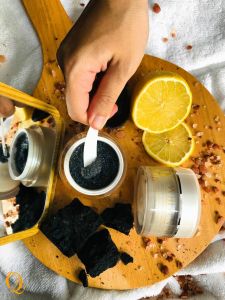 QIELLIS WHITENING FACE & BODY SCRUB LEMON CHARCOAL BLACKHEAD WHITEHEAD ANTI-AGING SCRUB